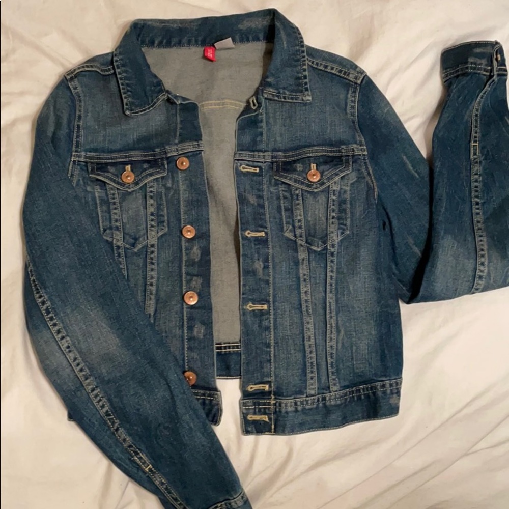 H&M divided denim jacket!